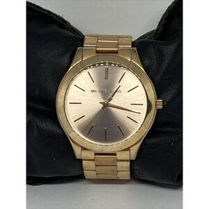 Michael Kors Runway MK3197 Womens Stainless Steel Analog Dial Quartz Watch UC598